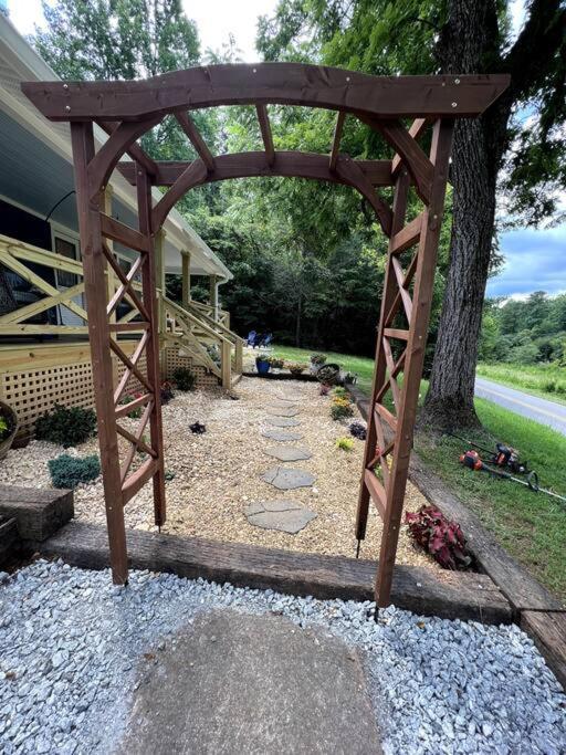 Riverside Relaxer W/Hot Tub+Fire Pit +Wifi & View Франклин Экстерьер фото